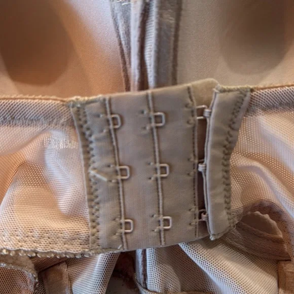 NWT Va Bien Lace Strapless Bra in Nude Size 34 E - Picture 8 of 11